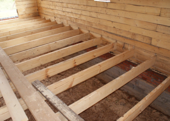 Installation of wooden lag