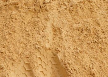 Проверка качества строительного песка: основные способы и правила