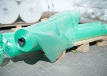 Як утилізувати тепличні плівки: проблема та рішення