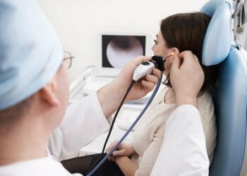 Як може допомогти лікар отоларинголог і за яких симптомів потрібно звертатися