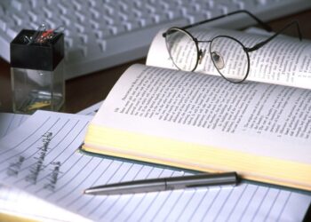 Що собою представляє мінікурс з написання книги