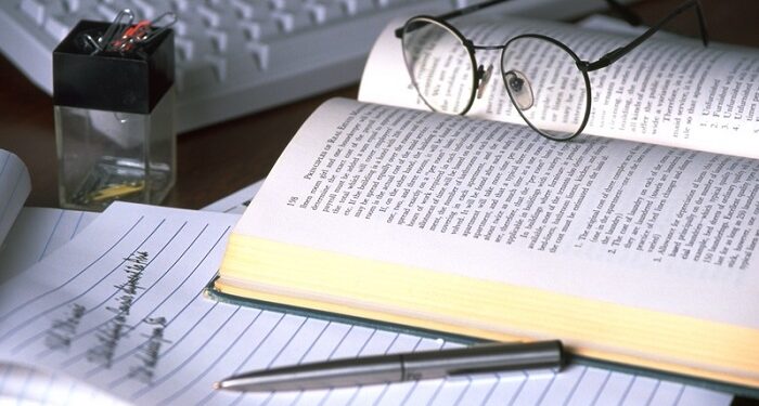 Що собою представляє мінікурс з написання книги