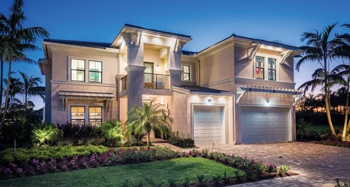 The stages of building a house in Miami, from site selection to completion